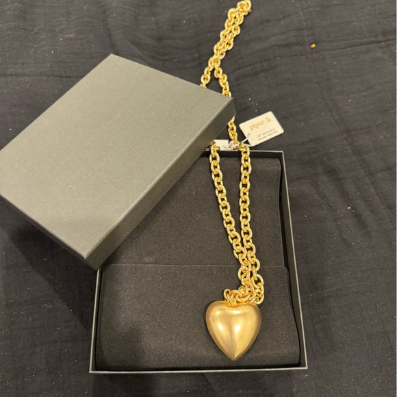 Piper K Gold puffy Heart Necklace w cool clasp&beautiful black box-gift or keep!